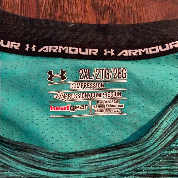 Under Armour Workout Top - Picture 2 of 3